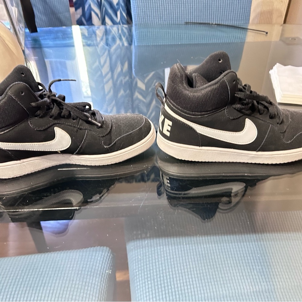 Nike high top shoes